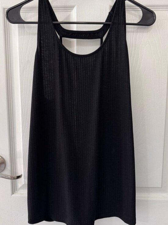 Tops - Black Open Back Top